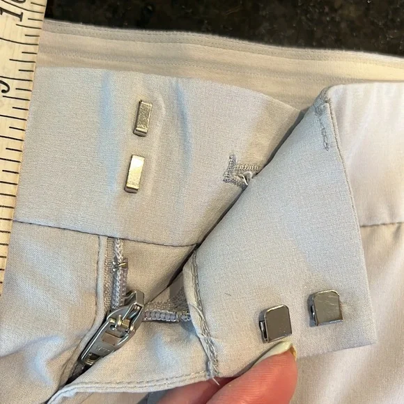 Athleta Tribeca Light Gray Wide Leg Cropped Track Pants Size 2 - Picture 12 of 16